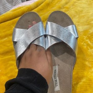 Steve Madden small platform cross sandals